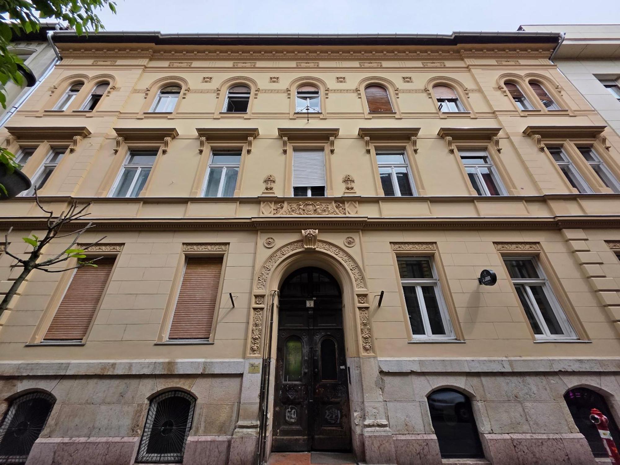K5 - The Happy Home In The Nightlife Zone Budapest Exterior photo